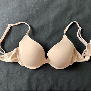 PINK Victoria's Secret Light Beige Bra 32D